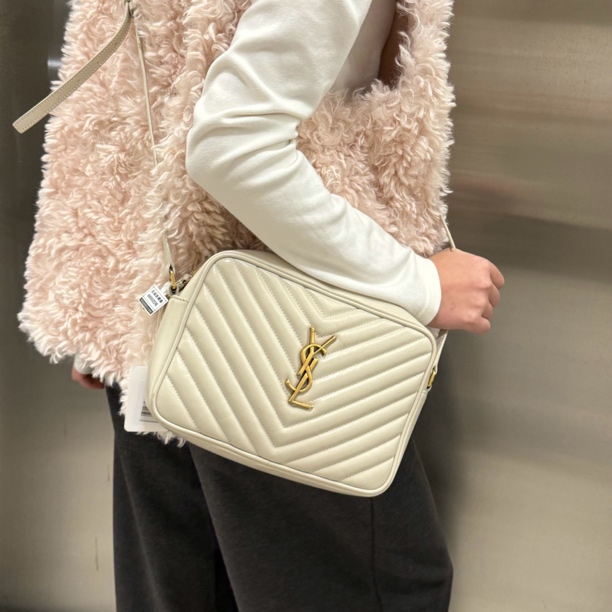 99新 YSL/圣罗兰 奶白色v纹相机单肩斜挎包