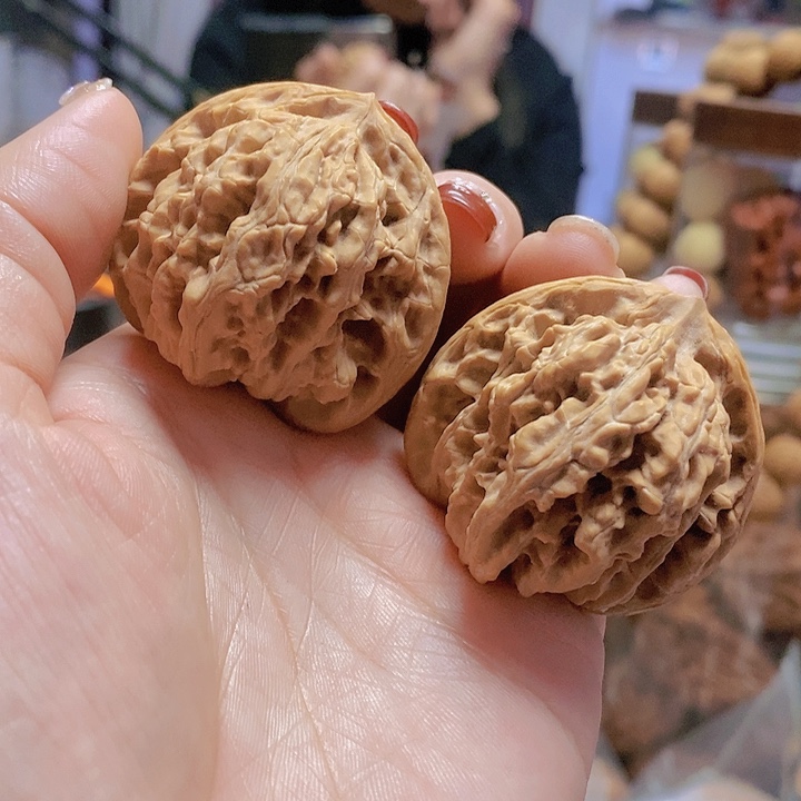 【闪购商品】文玩核桃把件43霞云岭