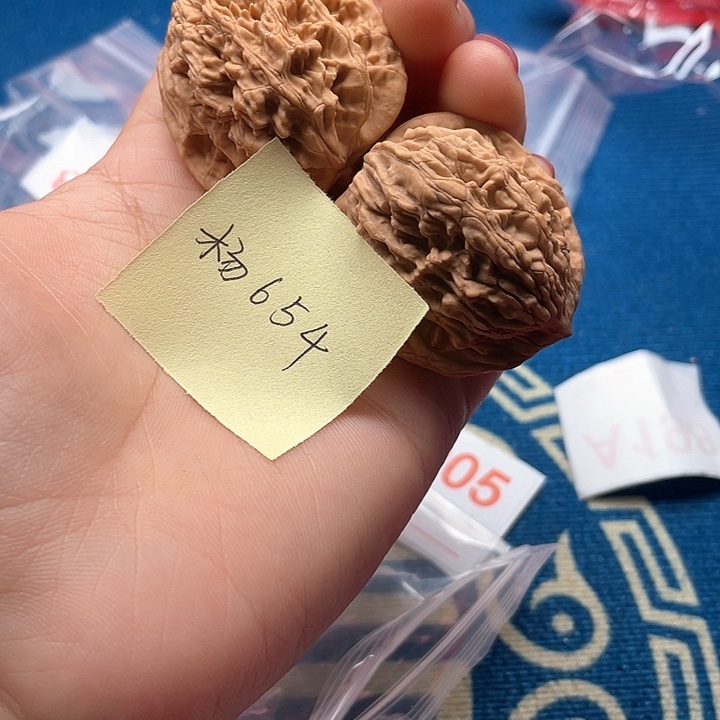 文玩核桃把件核桃