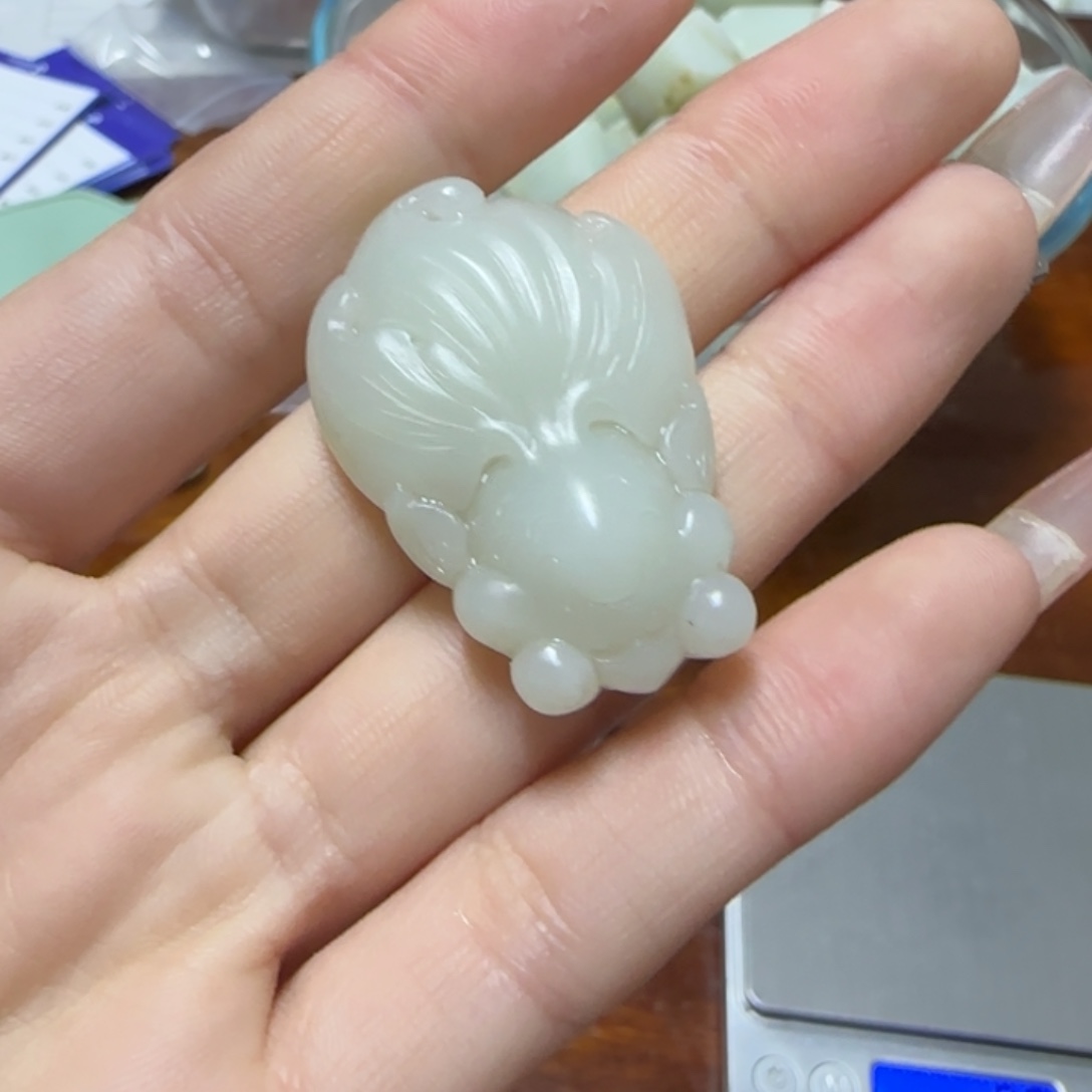 和田玉吊坠未镶嵌