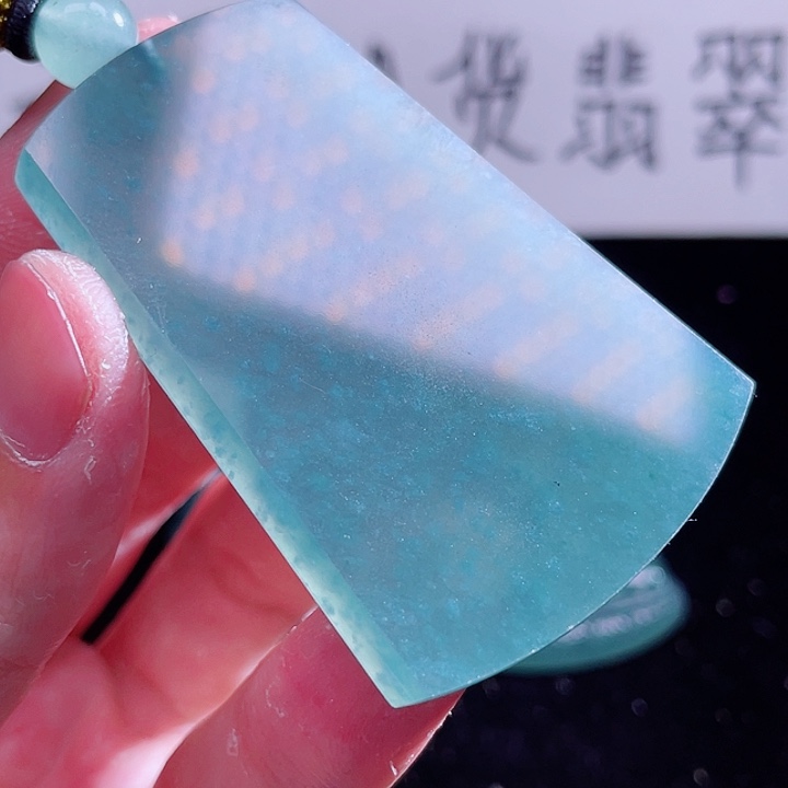 翡翠未镶嵌颈饰9999999999