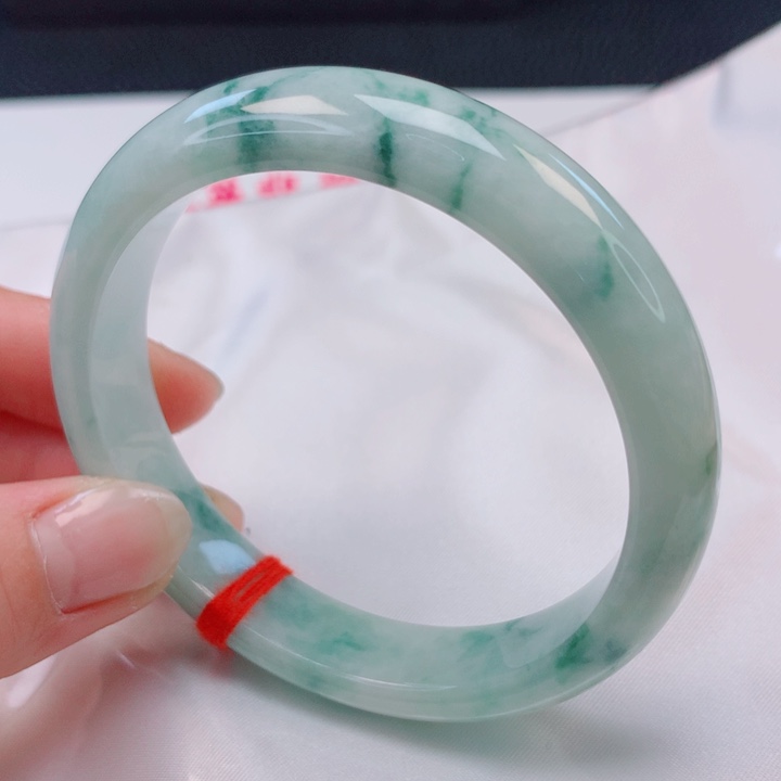 翡翠未镶嵌手镯59。60