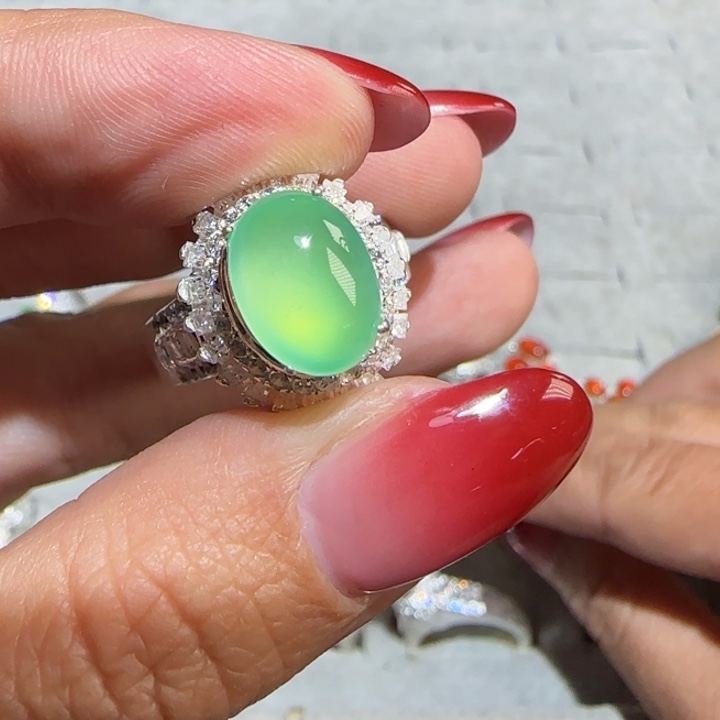 定制翡翠未镶嵌翡翠