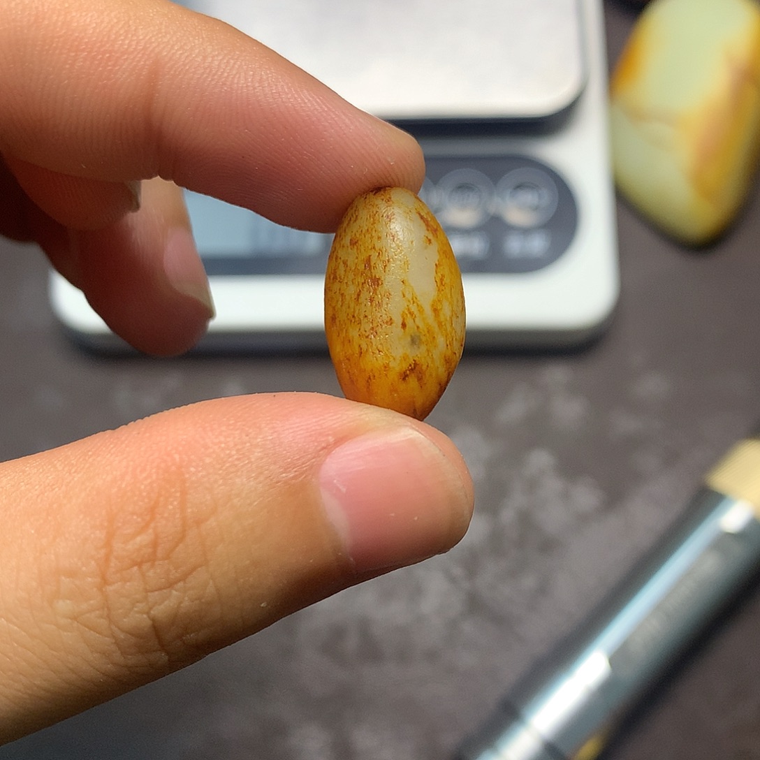 和田玉（糖玉）未镶嵌挂件