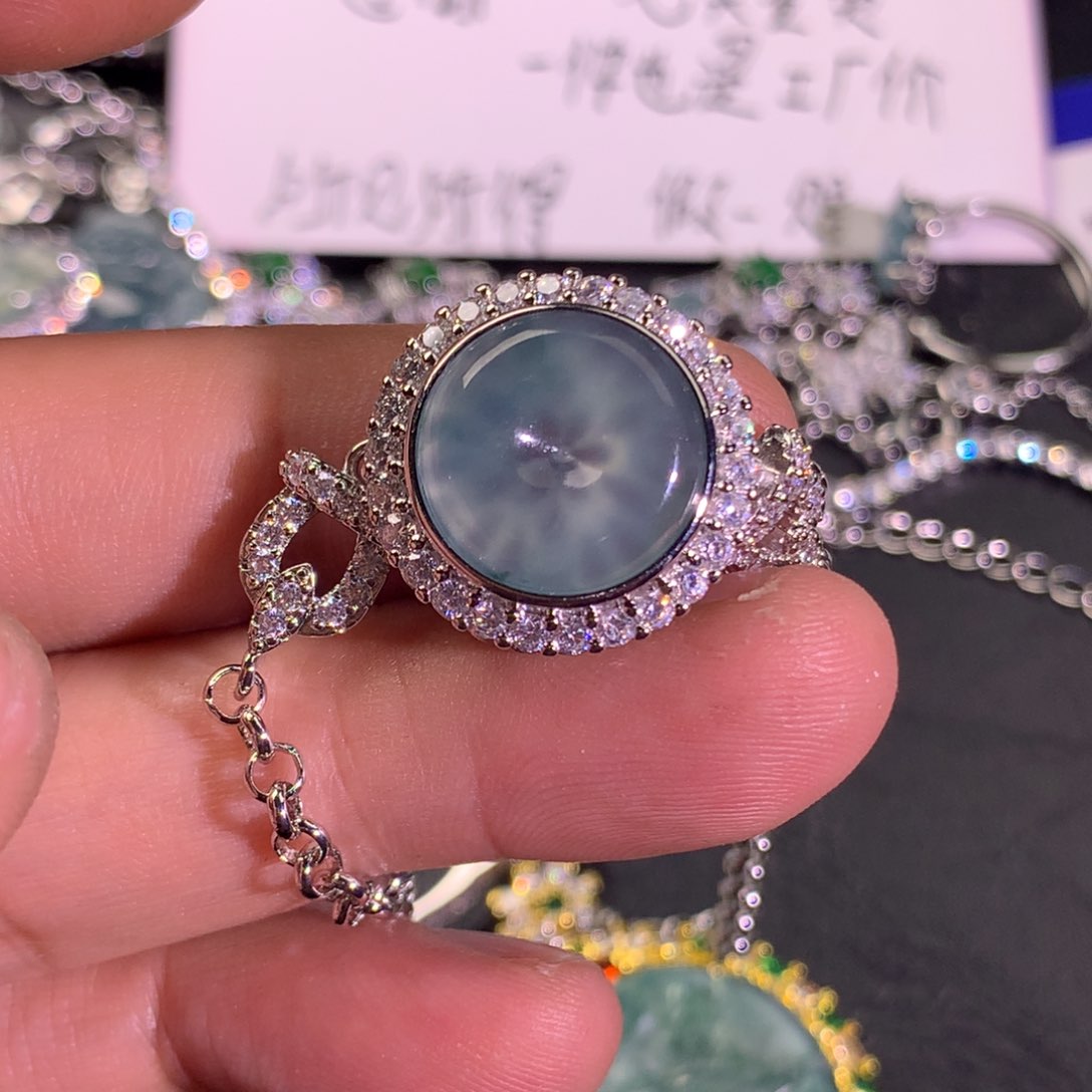 翡翠未镶嵌颈饰平安扣手链