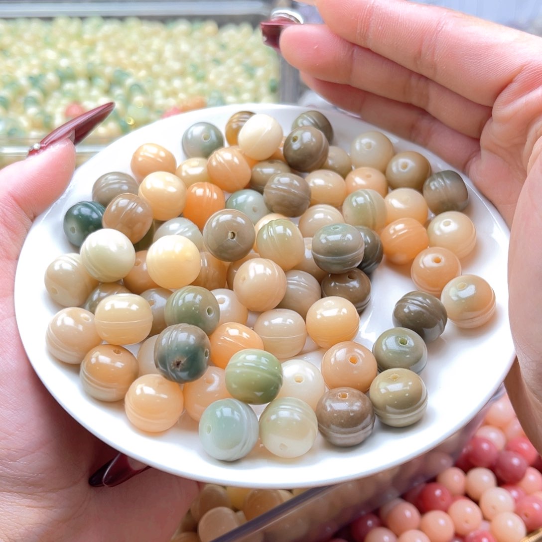 白玉菩提吊坠z13.75mm30颗。