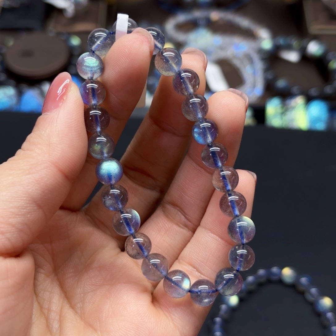 长石手串未镶嵌?7.6左右