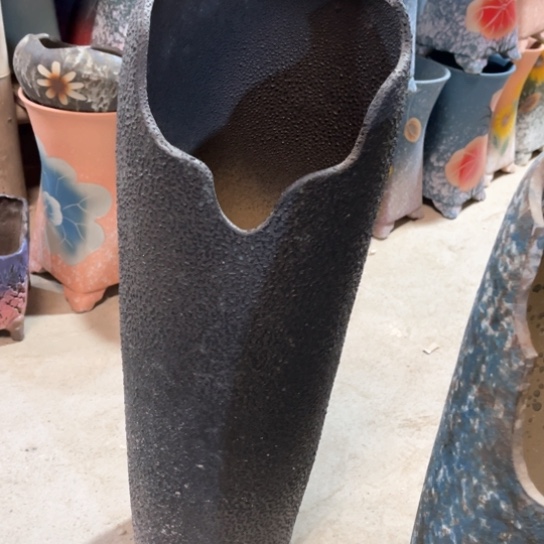 罐默认微瑕，有孔编号13-293