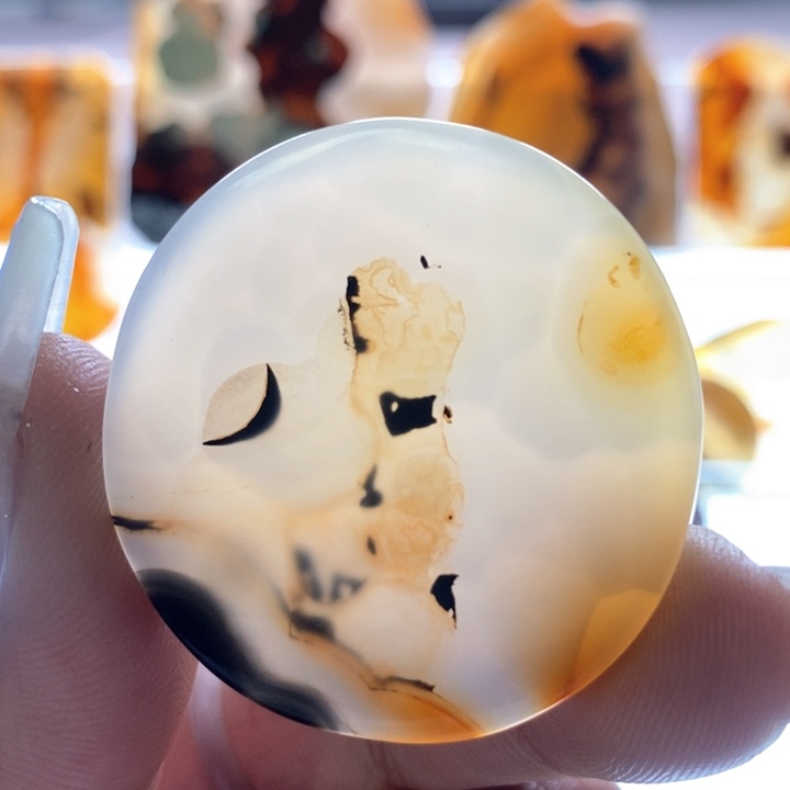 玛瑙/玉髓颈饰未镶嵌