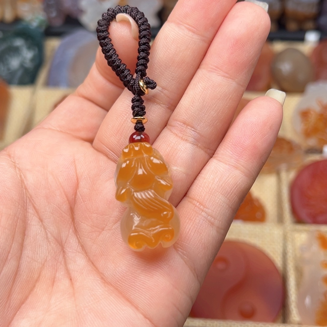 玛瑙/玉髓颈饰合金