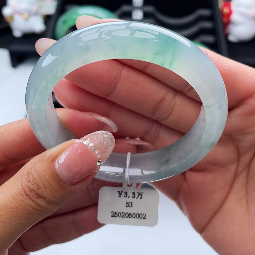 翡翠手镯未镶嵌52-54圈