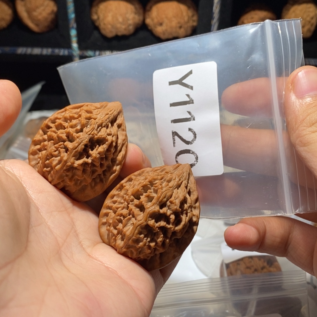 文玩核桃吊坠38➕✖️46.5全品秦鸡
