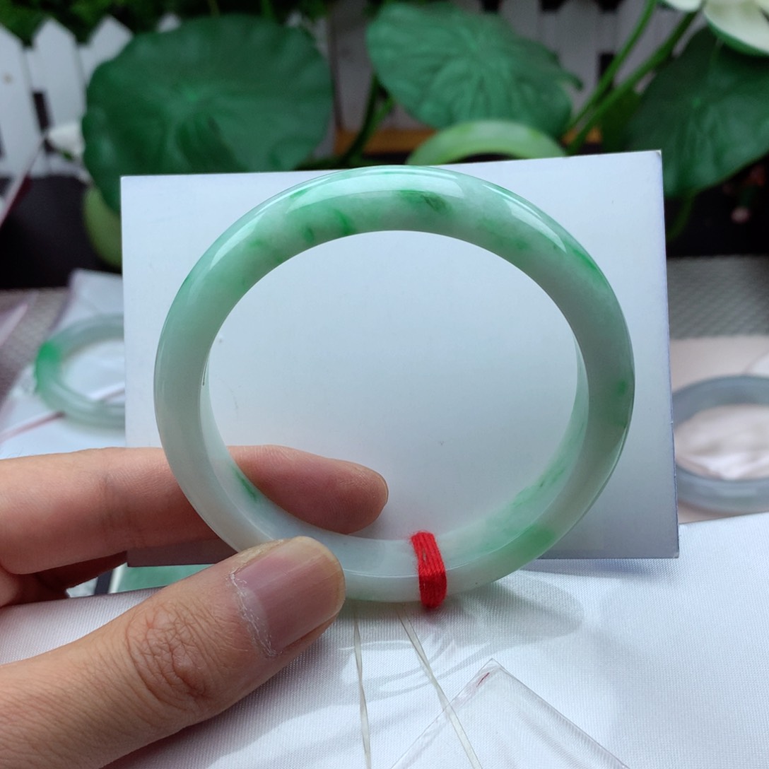 翡翠手镯未镶嵌纯天然缅甸翡翠手镯