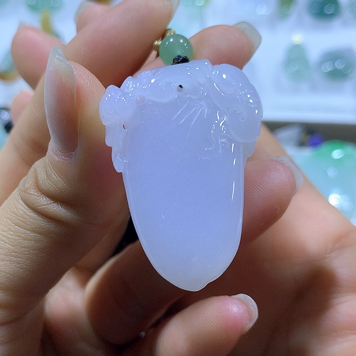 翡翠颈饰未镶嵌天然翡翠A货吊坠