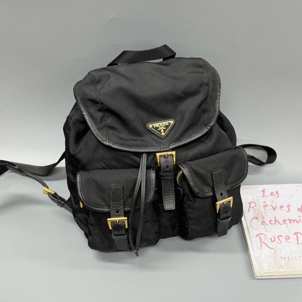 95新 Prada/普拉达 黑金近现代十字纹双兜双肩包好成色黑色经典