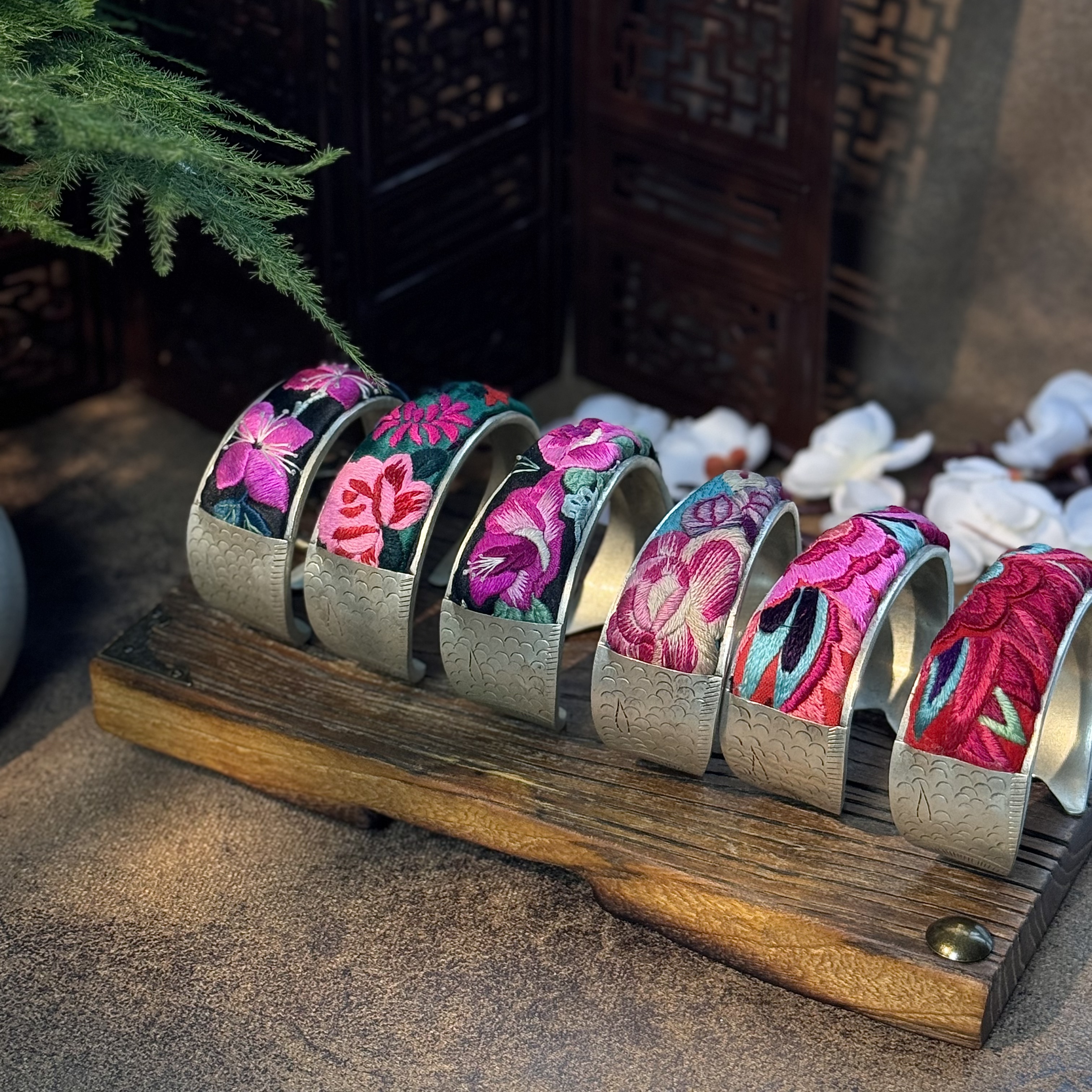  非遗老绣纯手工民族风经典刺绣传统复古手镯