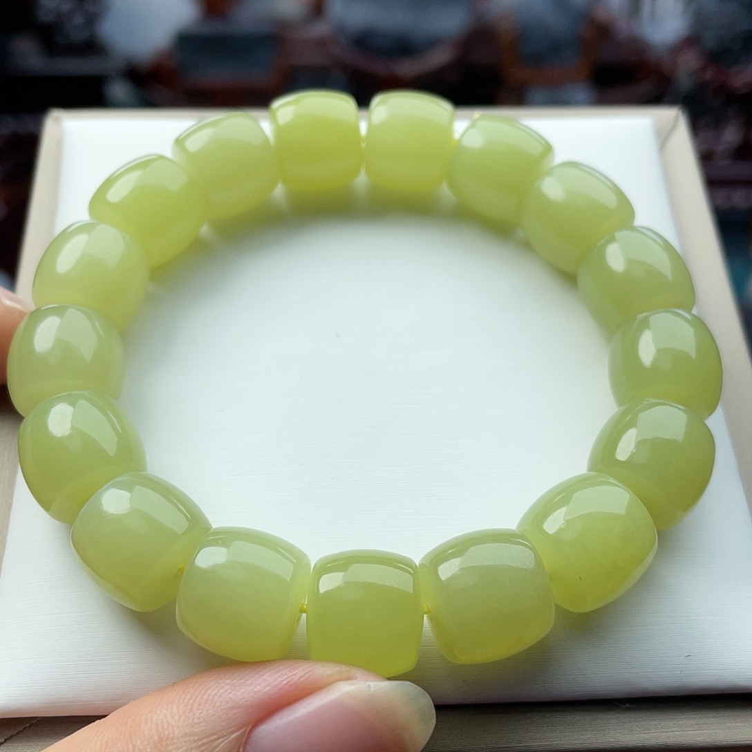 和田玉未镶嵌手串