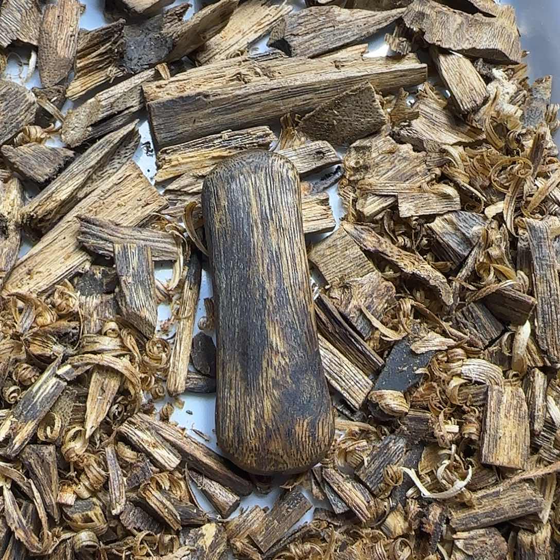 沉香碎屑沉香原汁原味
