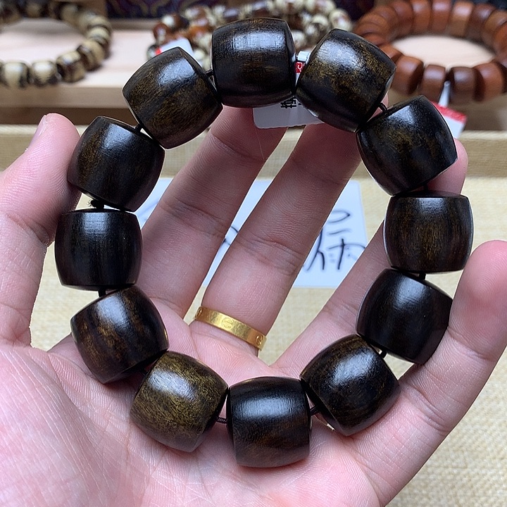 沉香碎屑沉香鹦哥绿113