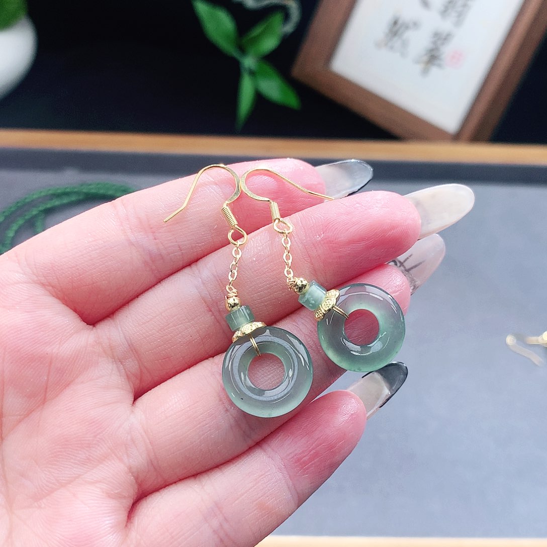 翡翠手镯（圆镯）未镶嵌