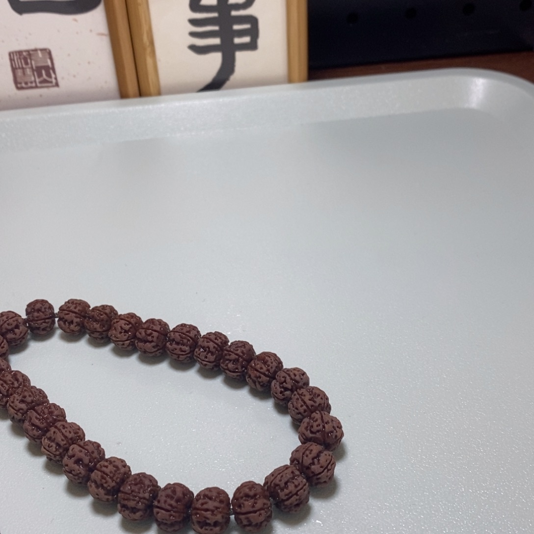 金刚菩提吊坠H****n凹底梅花