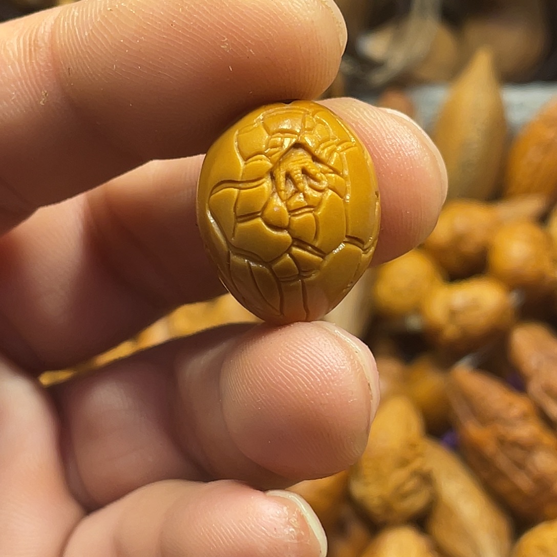 丫***丫手串/手链橄榄核龙蛋775