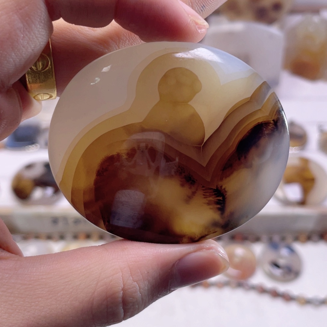 玛瑙/玉髓未镶嵌珠宝奇石