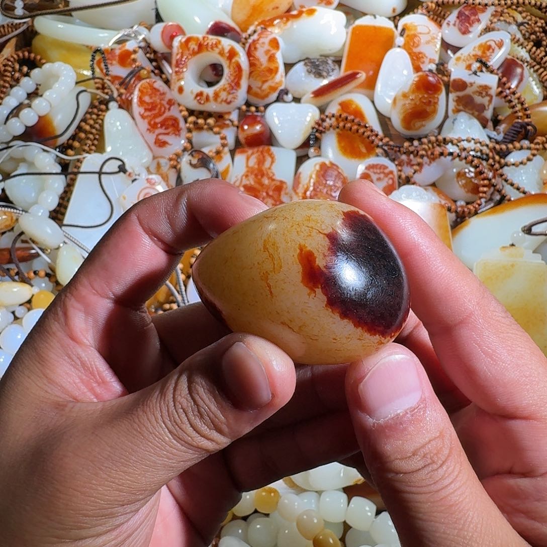 和田玉未镶嵌挂件