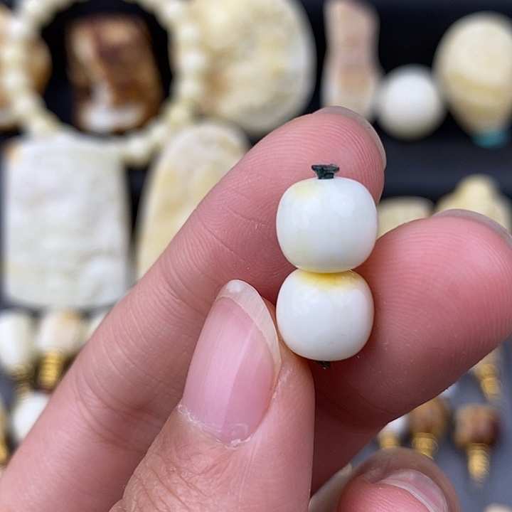 琥珀未镶嵌裸石9对珠c936