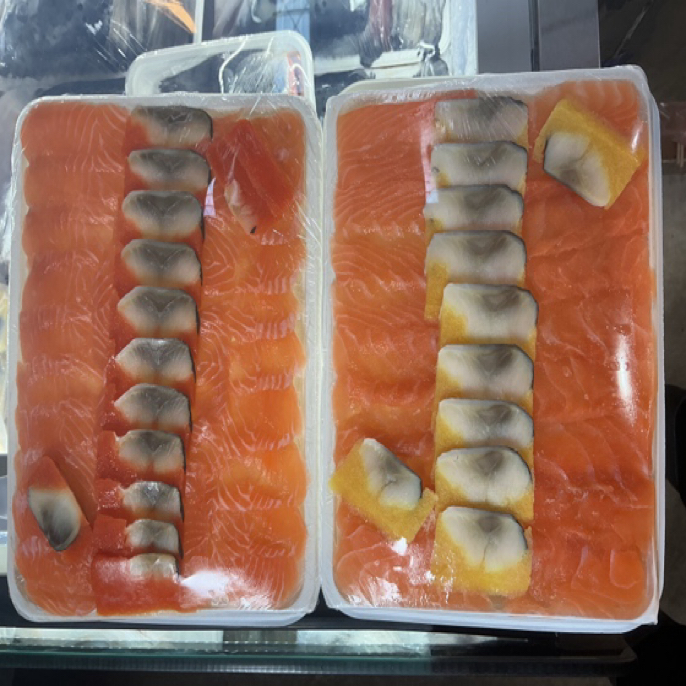 进口三文鱼拼希鳞鱼籽   现切现摆盘   福利三文鱼