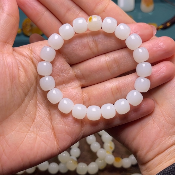 好***缘和田玉未镶嵌颈饰