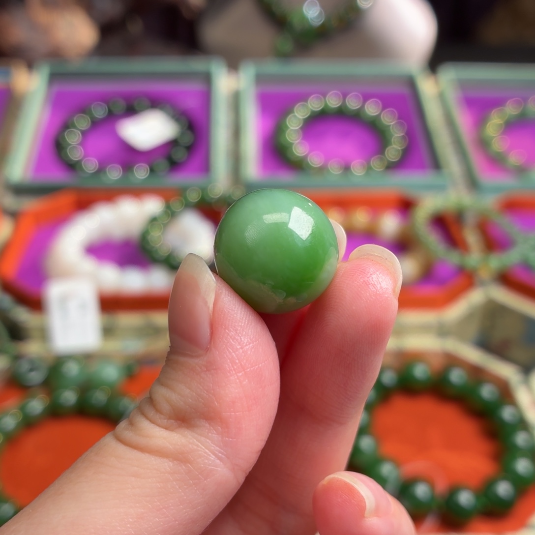 和田玉（碧玉）未镶嵌珠宝半成品