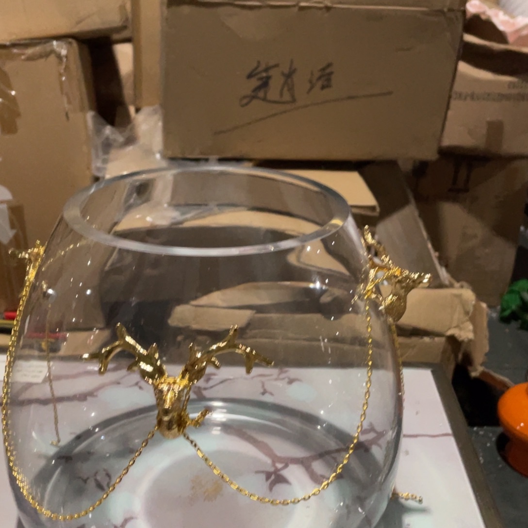 陶瓷工艺品，摆件花瓶。