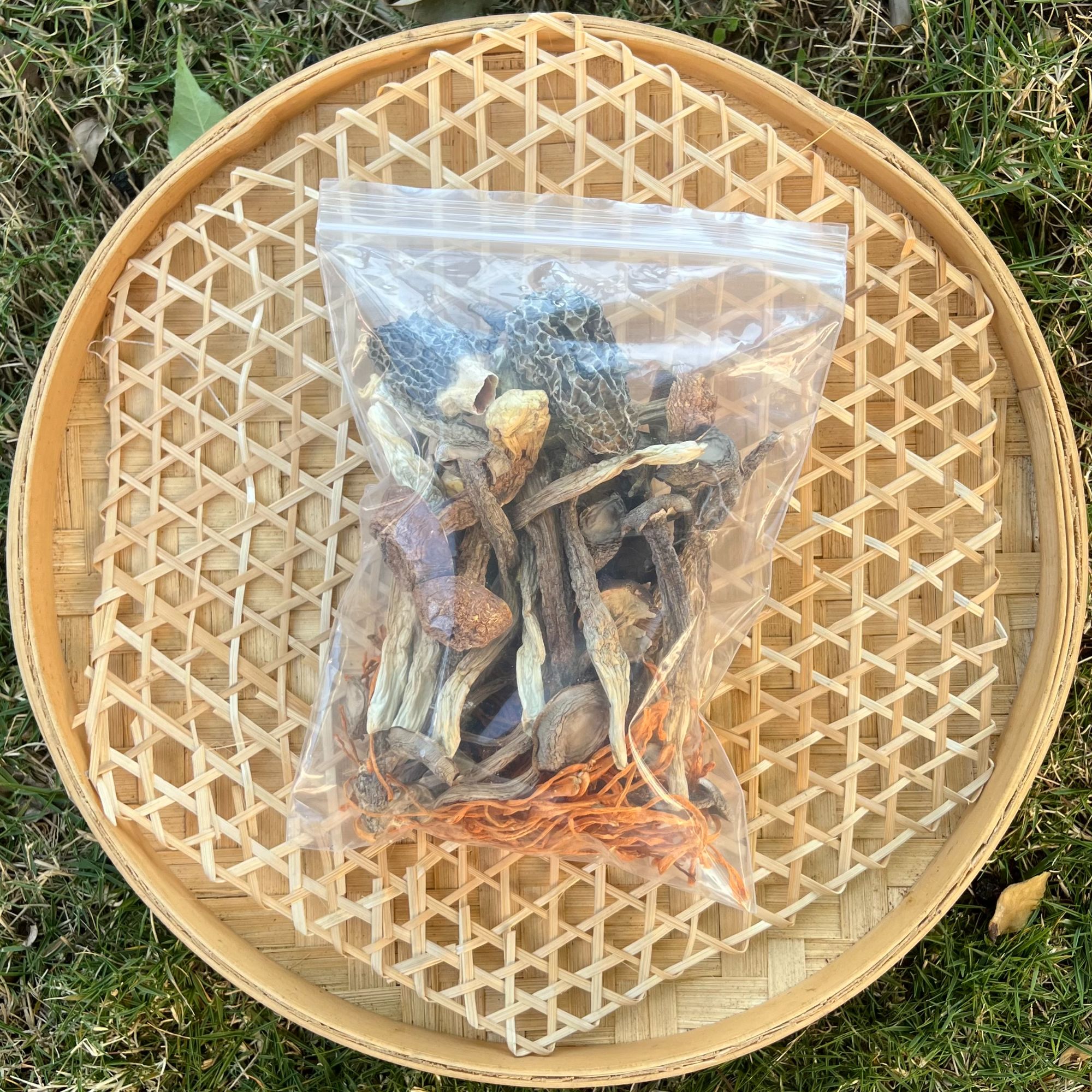 云南【五鲜菌汤包】含羊肚菌、姬松茸、鹿茸菇、虫草花、茶树菇煲汤食材