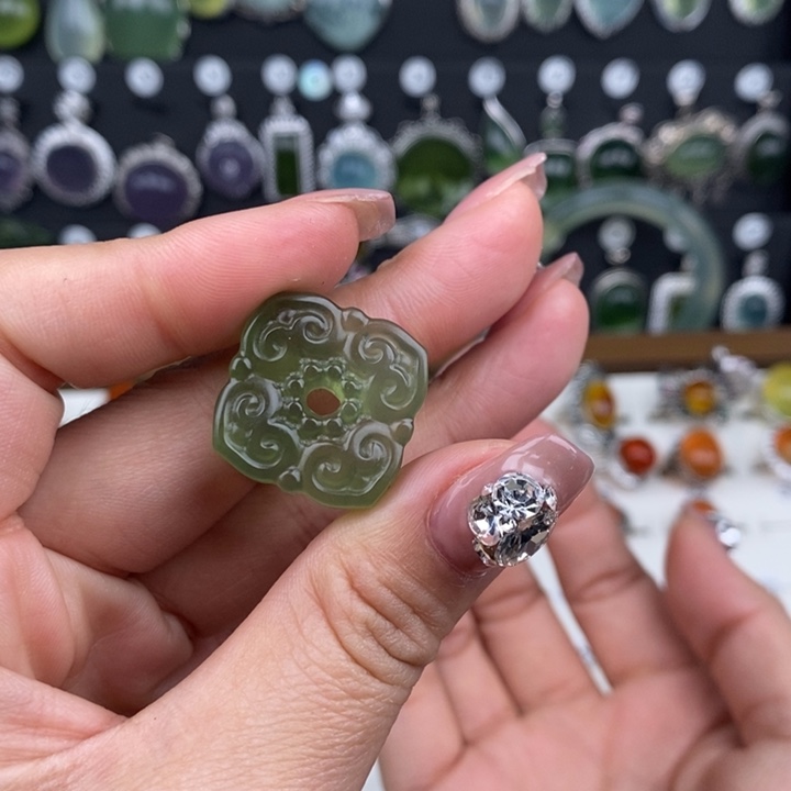 贾***^蛇纹石玉银S925镶嵌戒指