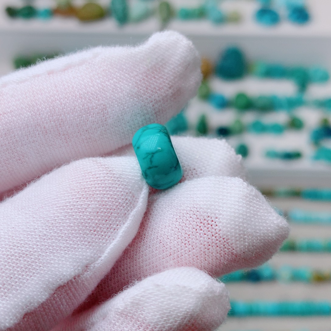 绿松石未镶嵌天然原矿绿松石