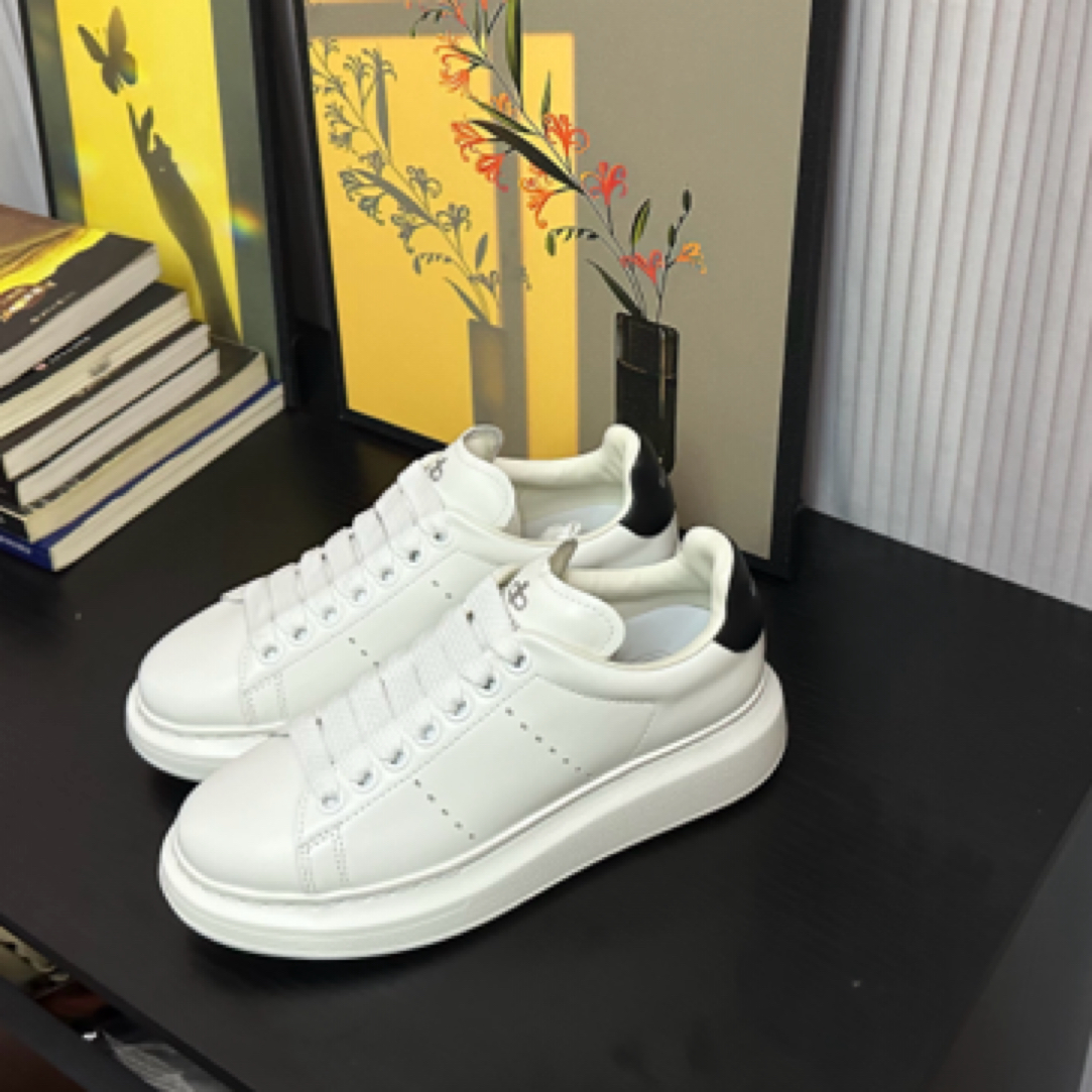 2025年新款不发黄里外全皮厚底大白鞋910202