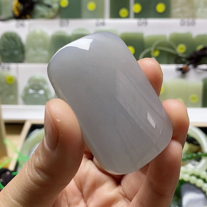 和田玉颈饰未镶嵌幸**满