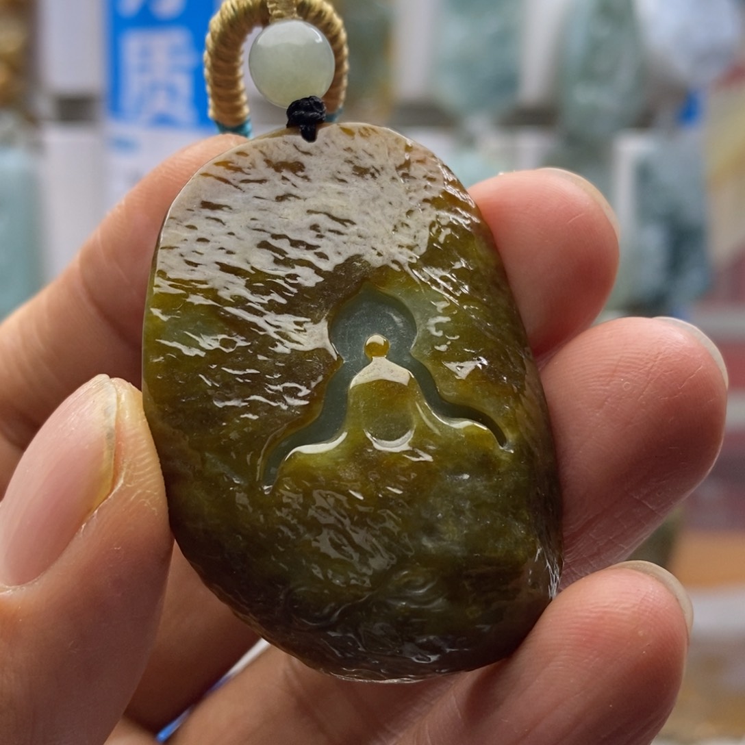 翡翠颈饰未镶嵌悟道