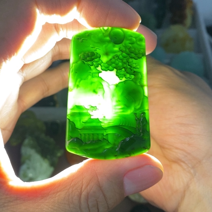 蛇纹石玉颈饰未镶嵌