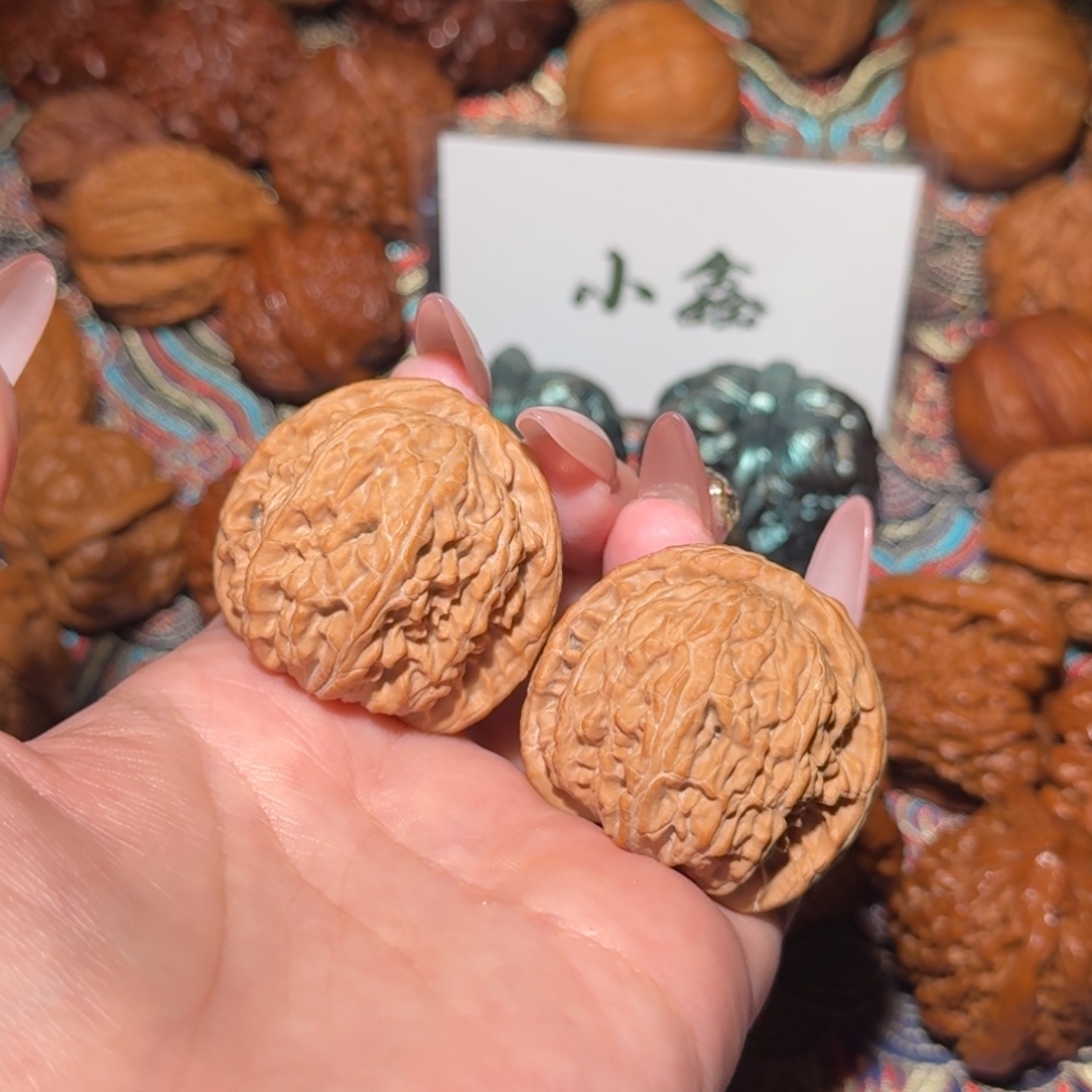 文玩核桃把件2271号39白狮子文玩核桃