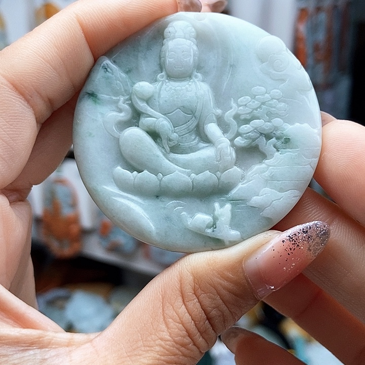 翡翠未镶嵌颈饰翡翠