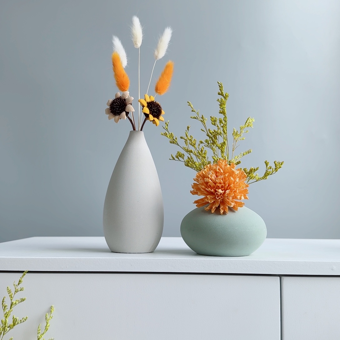 摆件陶瓷小花瓶含花总高约20-30cm