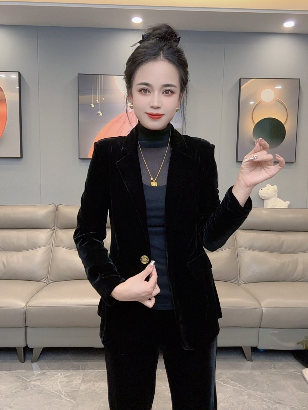 早秋新版轻奢气质修身丝绒西服外套中国风时尚黑色XH