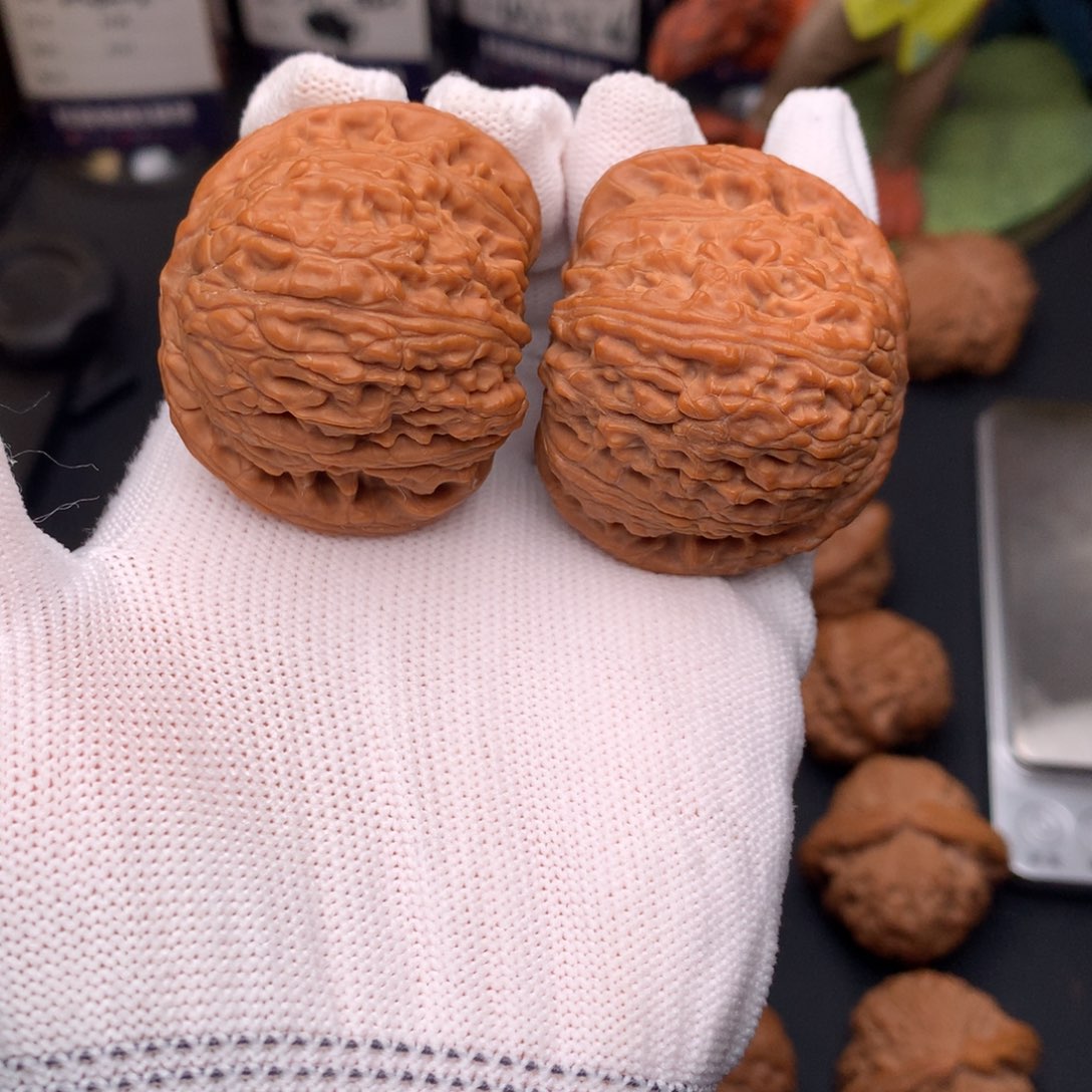 文玩核桃吊坠43绣球