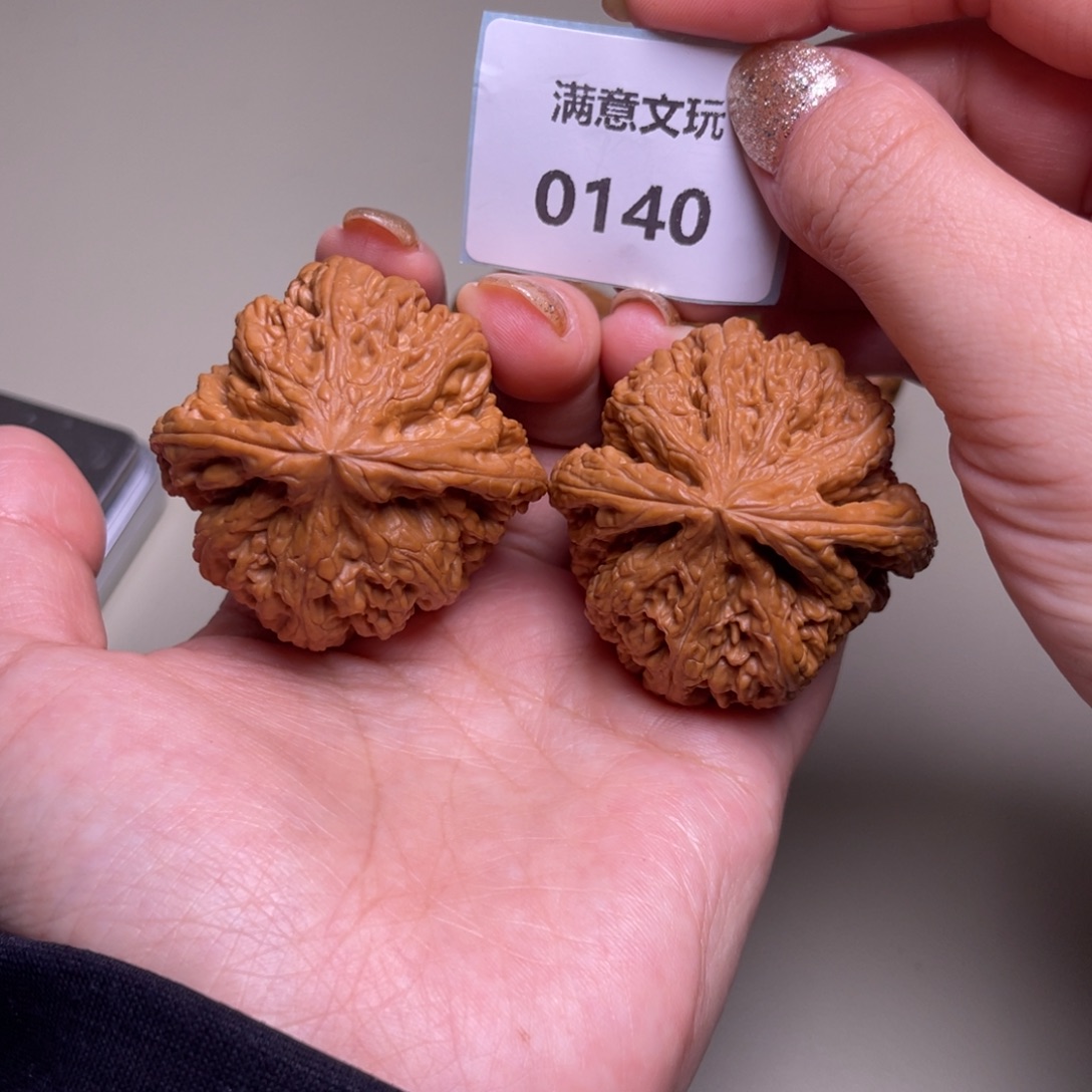 文玩核桃把件粗筋47.0140