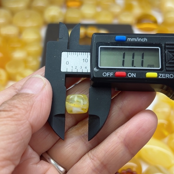 琥珀（矿物珀）裸石未镶嵌