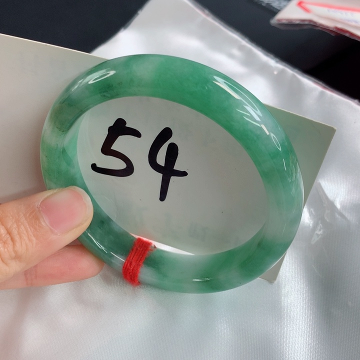 翡翠手镯未镶嵌强推