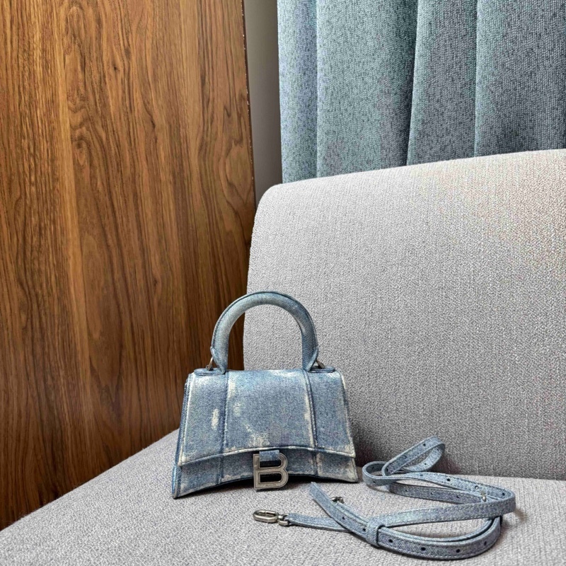 95新 Balenciaga/巴黎世家 乱乱子中古/女士/单肩包/117971