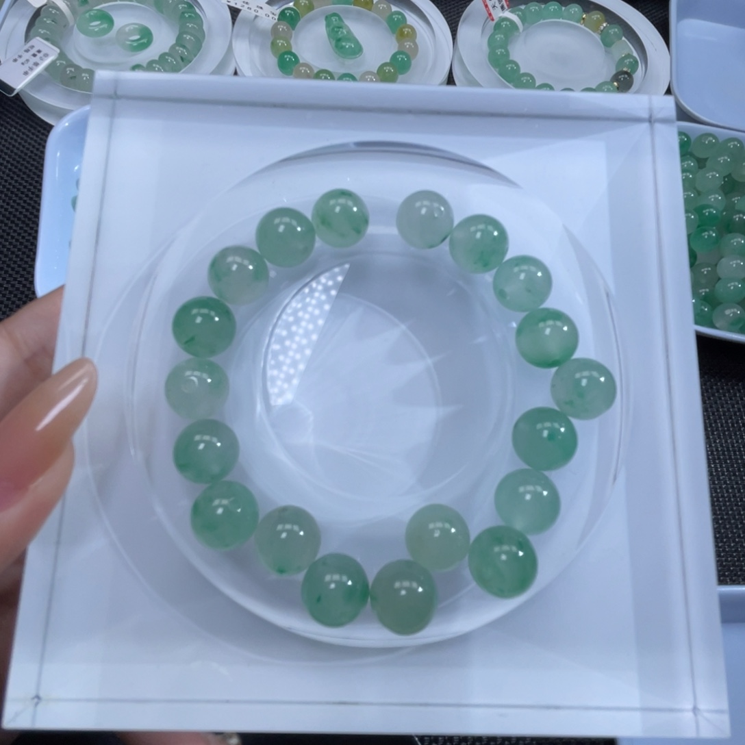 西***汉石英质玉（非洲翠）未镶嵌手串